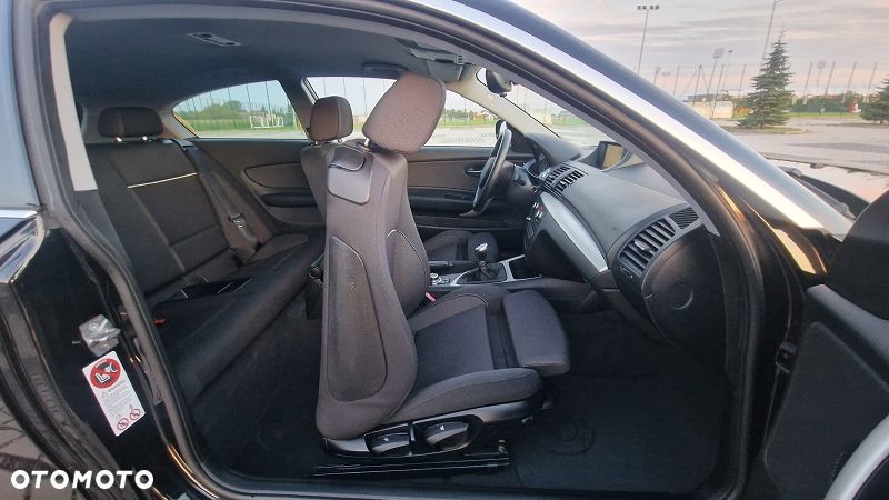 BMW Seria 1 118d DPF Edition Sport - 30