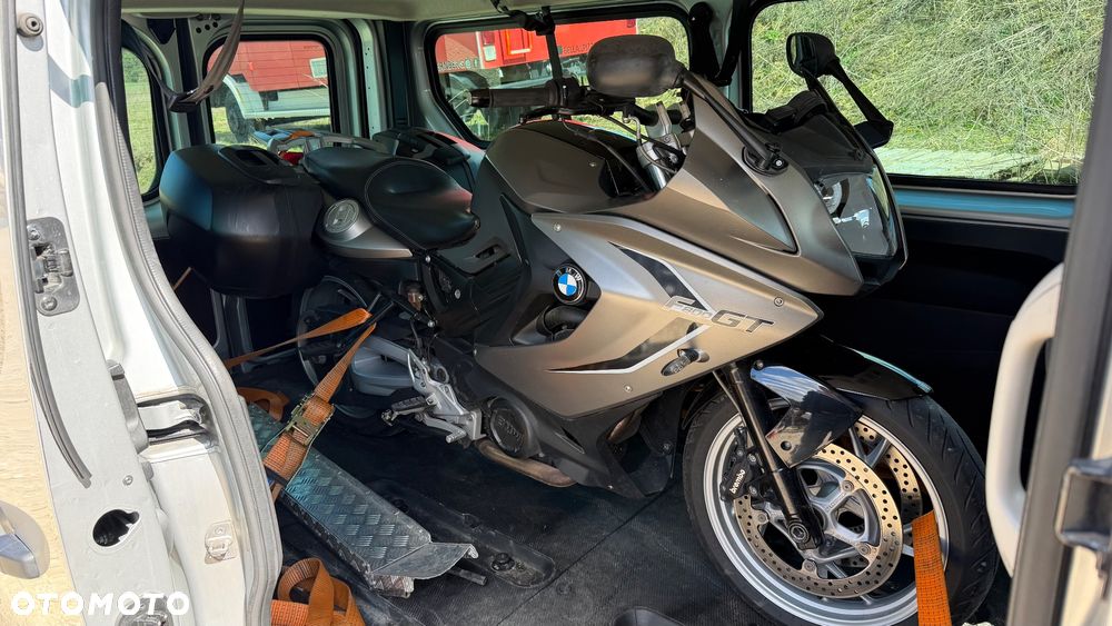 BMW F - 24