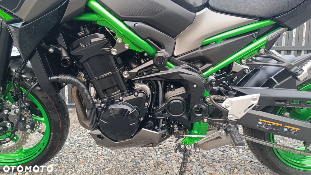 Kawasaki Z 900 - 16