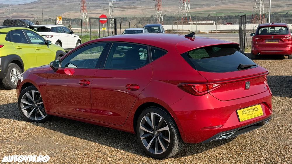 Seat Leon 1.5 eTSI OPF DSG FR Black Edition - 11