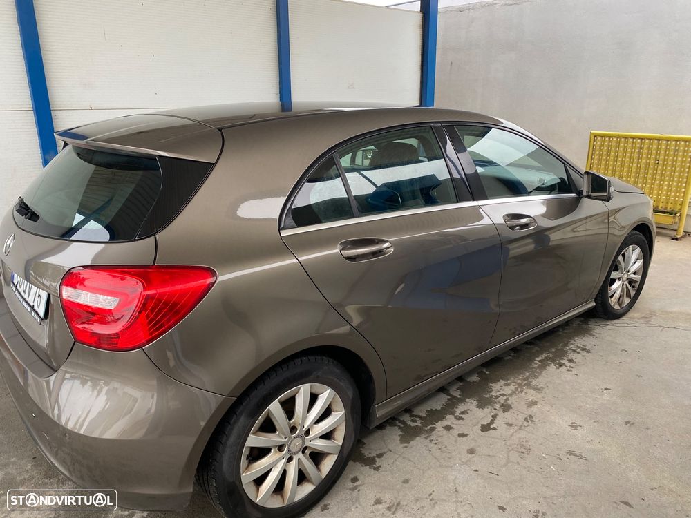 Mercedes-Benz A 180 CDI (BlueEFFICIENCY) Urban - 5