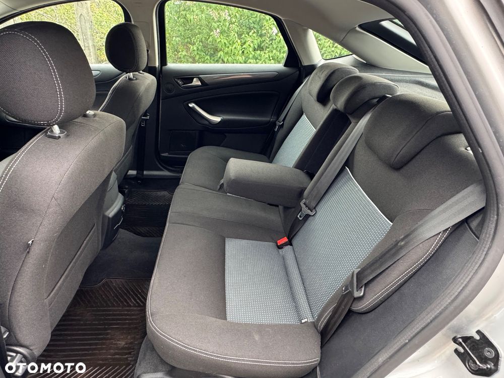 Ford Mondeo 1.6 TDCi Start-Stopp Titanium - 14