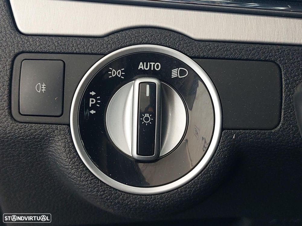 Mercedes-Benz E 220 CDi Avantgarde BlueEfficiency - 16