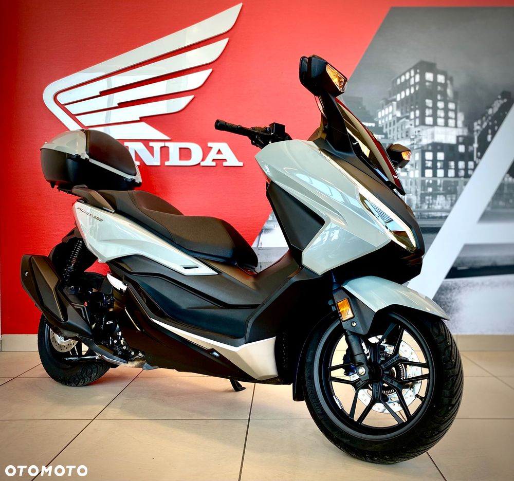 Honda NSS - 4