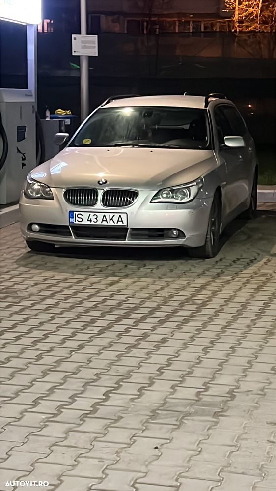 BMW Seria 5 525dA touring - 8