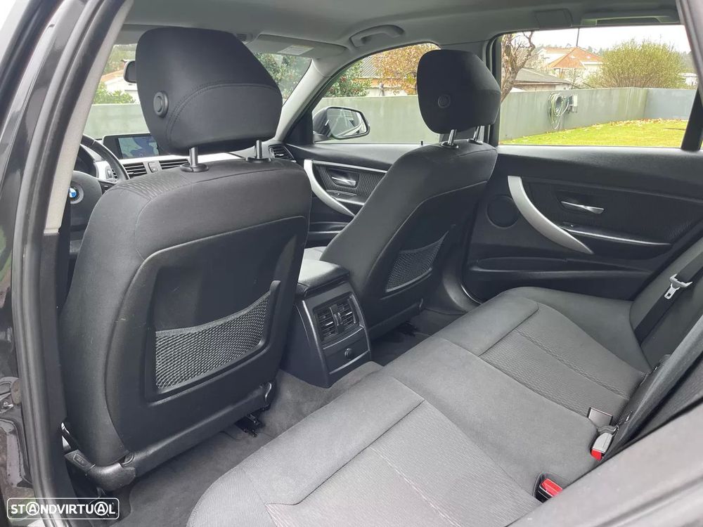 BMW 320 d Touring Sport Line - 45