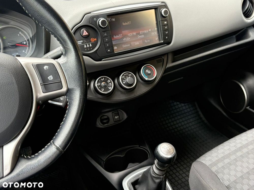 Toyota Yaris 1.33 Premium EU6 - 20