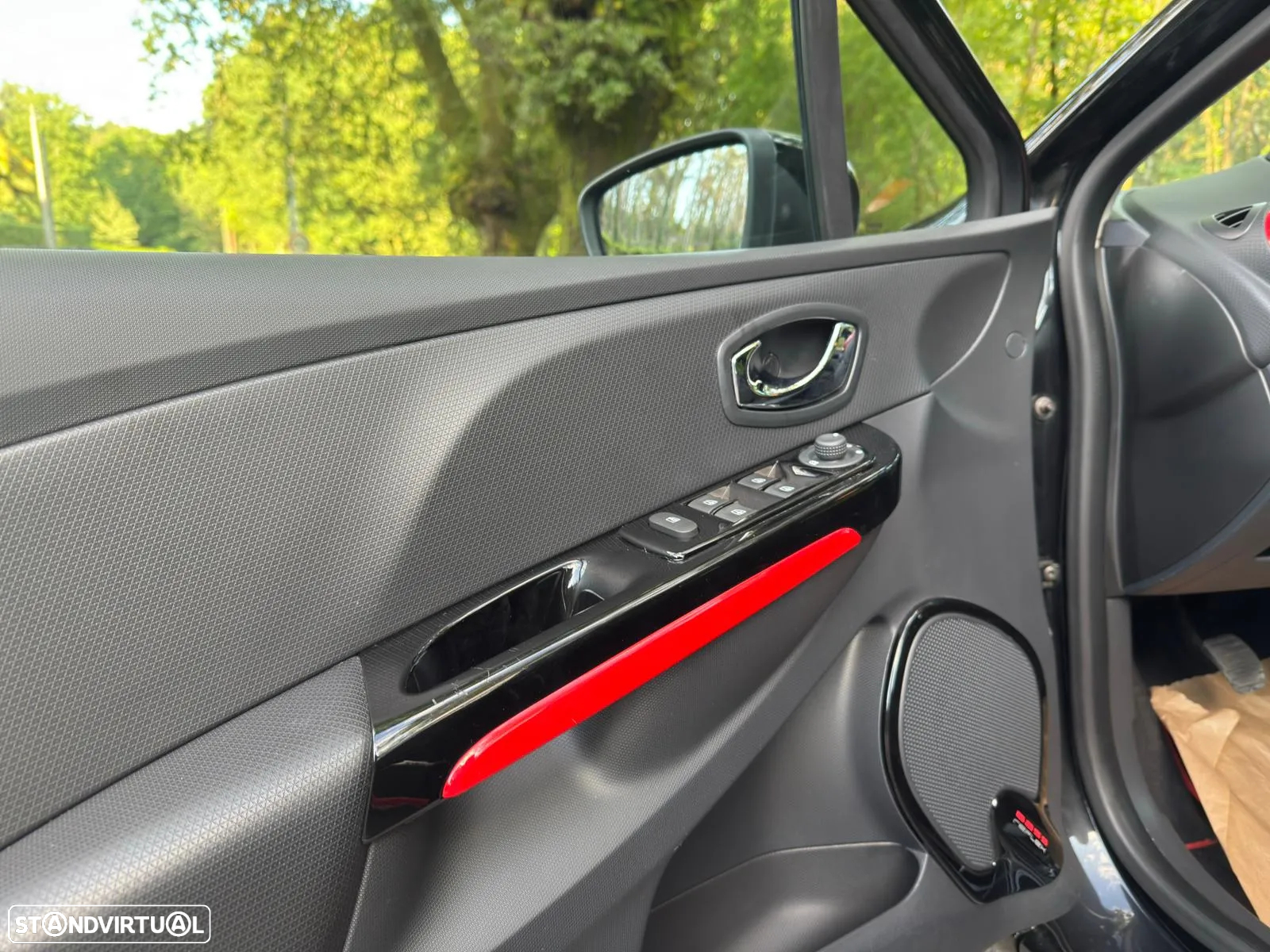 Renault Clio Energy dCi 90 Start & Stop Intens - 27