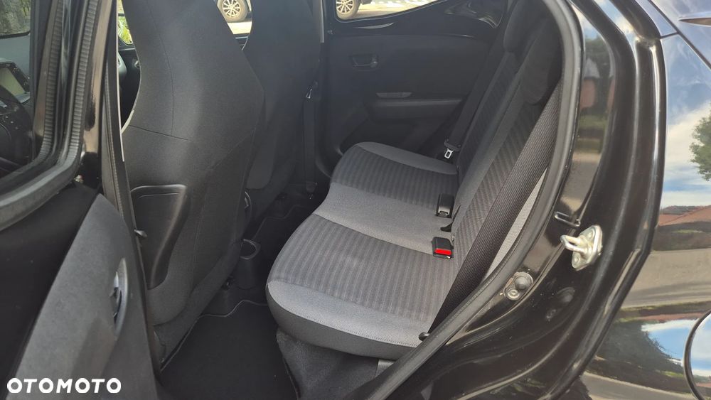 Toyota Aygo x.shift x-play connect - 14