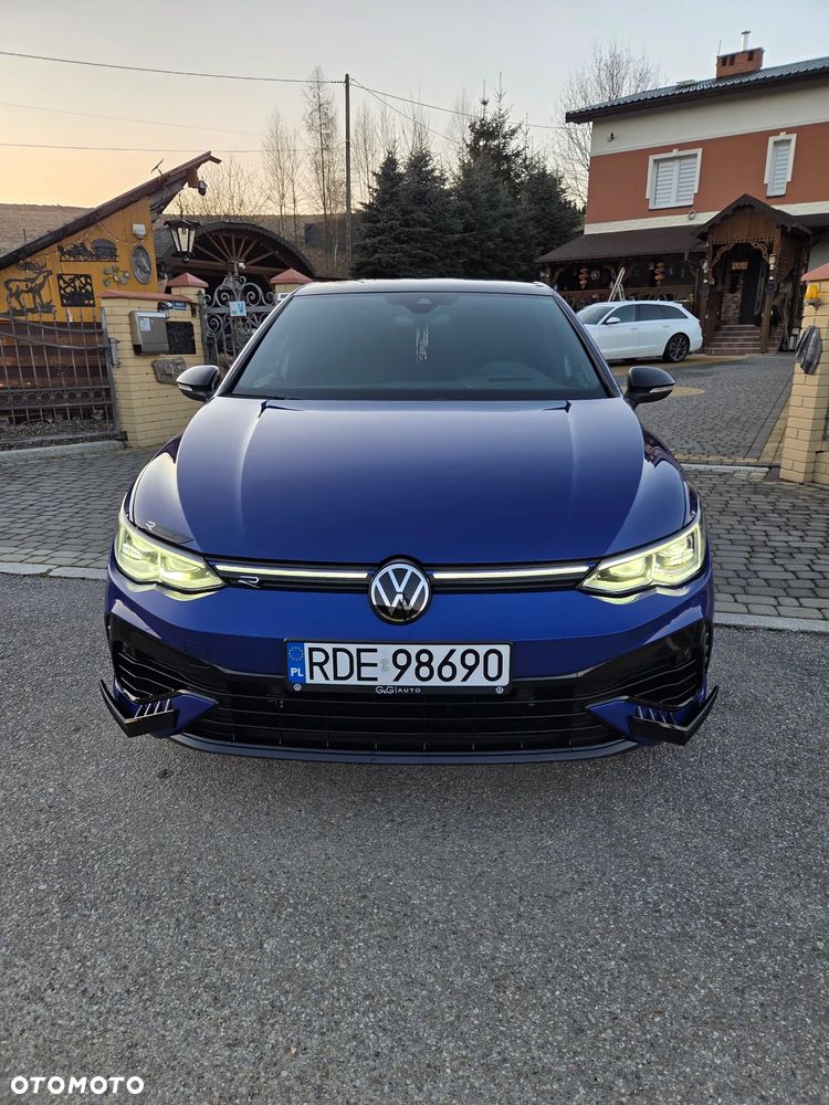 Volkswagen Golf - 22