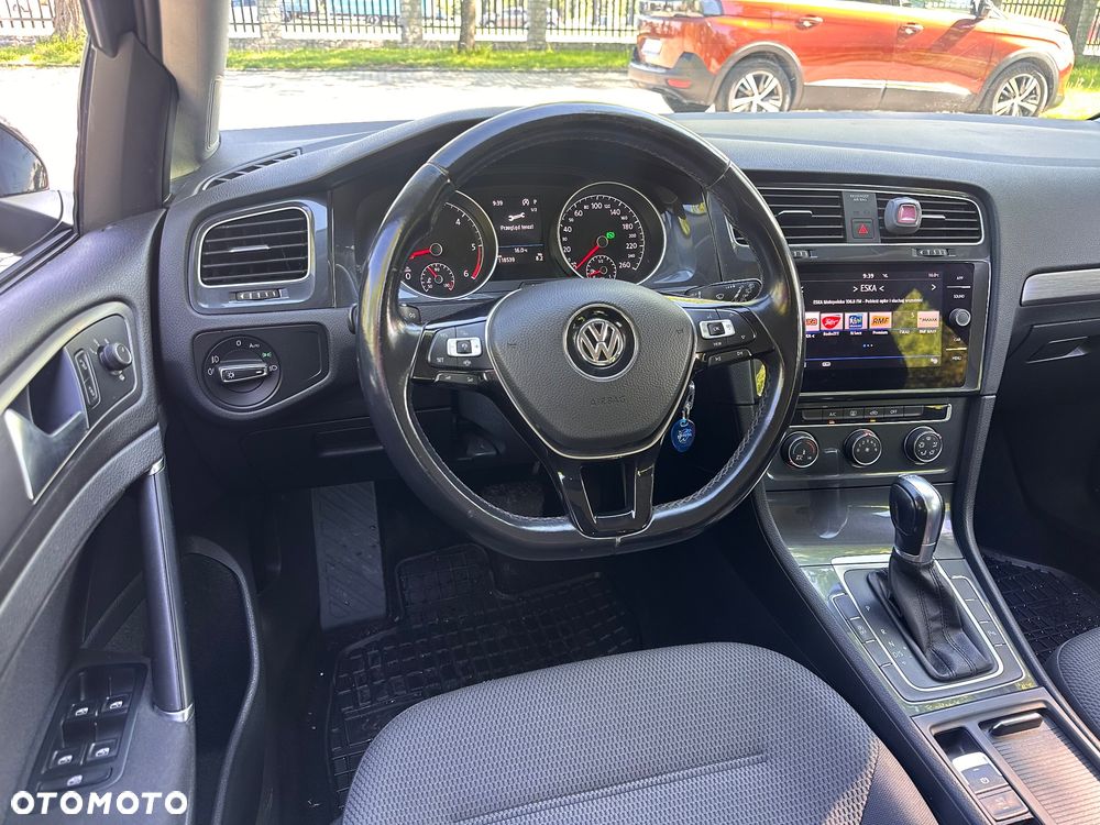 Volkswagen Golf 1.6 TDI SCR DSG Comfortline - 18