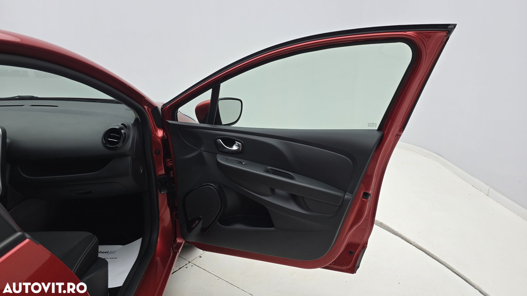 Renault Clio - 18