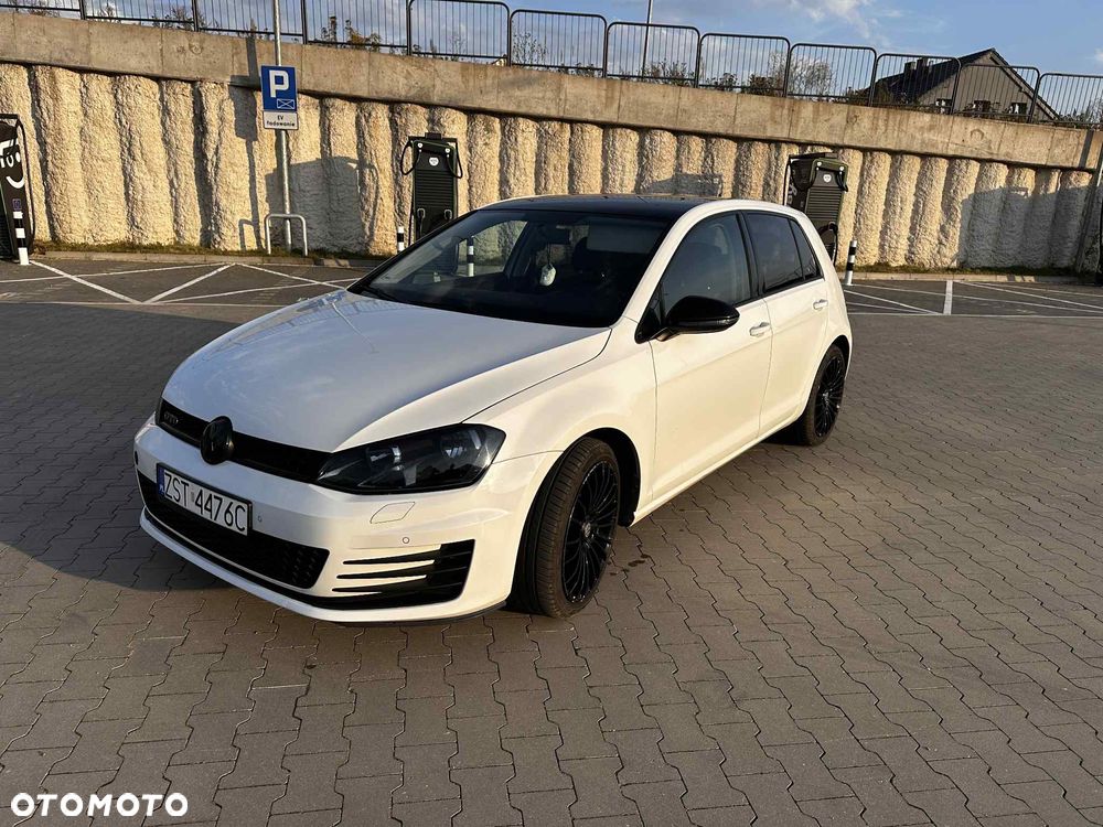 Volkswagen Golf VII 1.6 TDI BMT Comfortline - 1