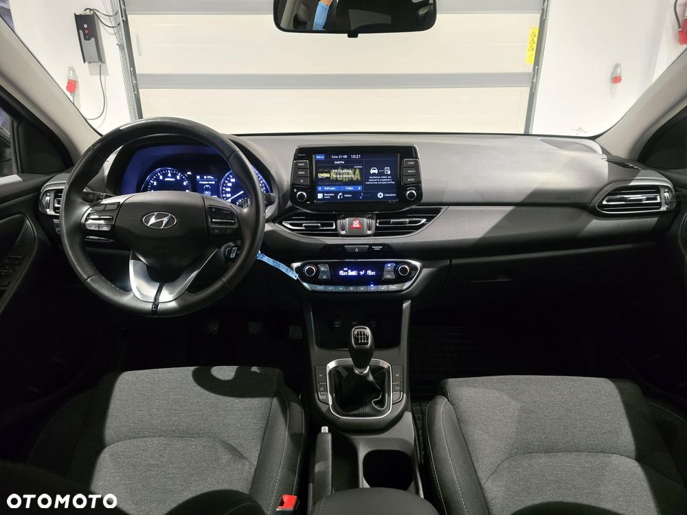 Hyundai i30 1.5 T-GDI 48V Smart - 9