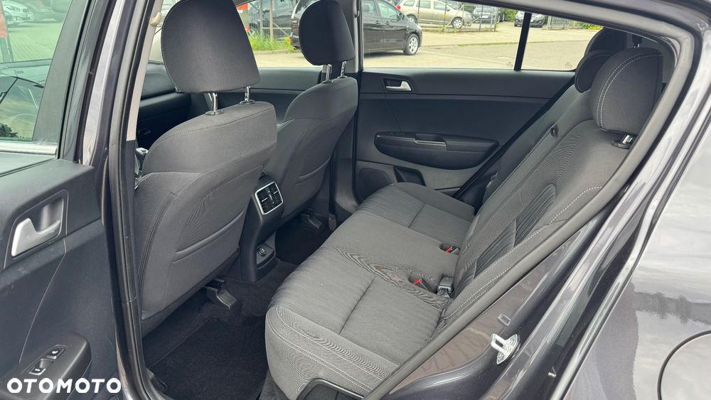 Kia Sportage 2.0 CRDI L 2WD - 28