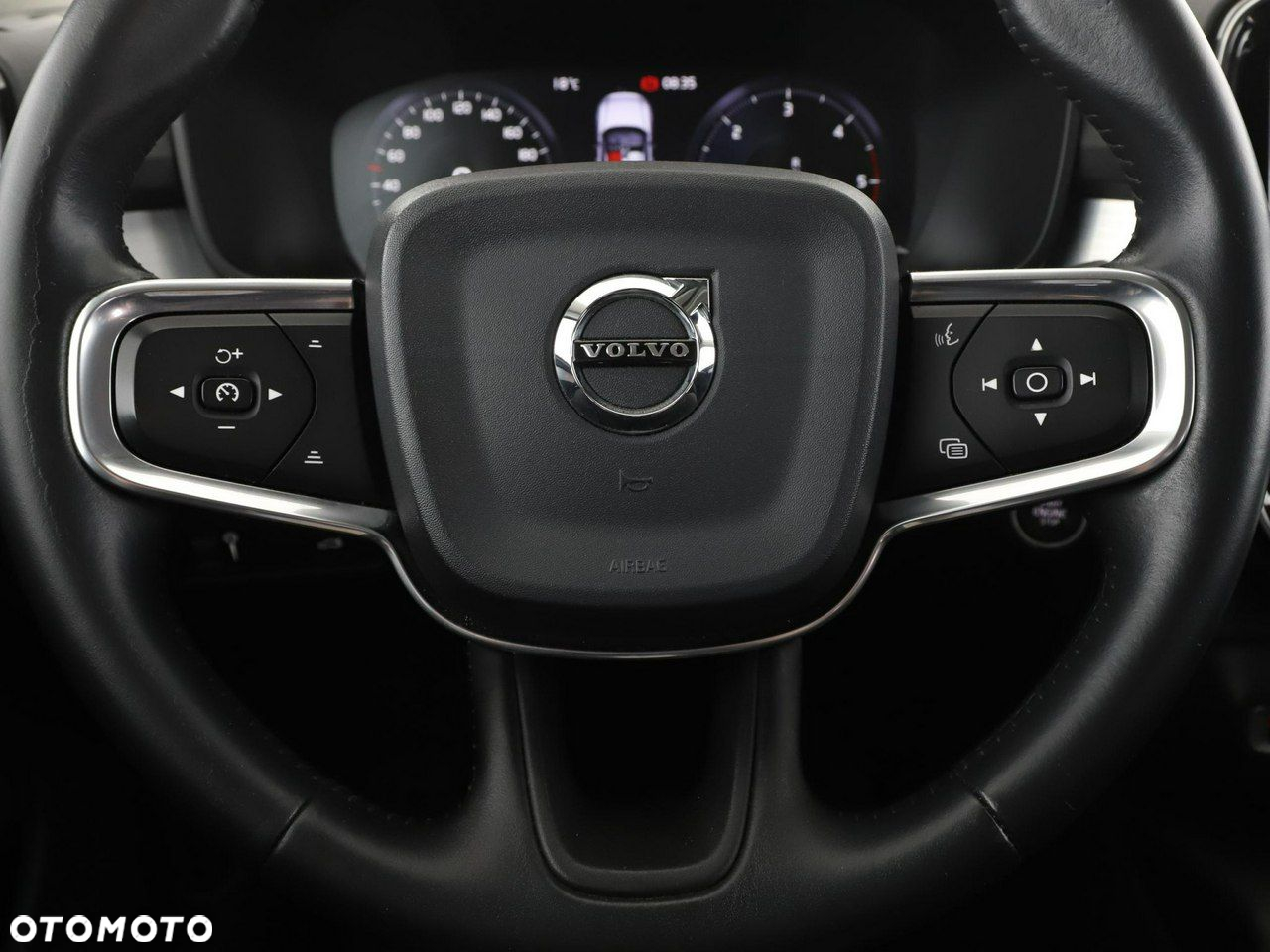 Volvo XC 40 D3 AWD Momentum - 21