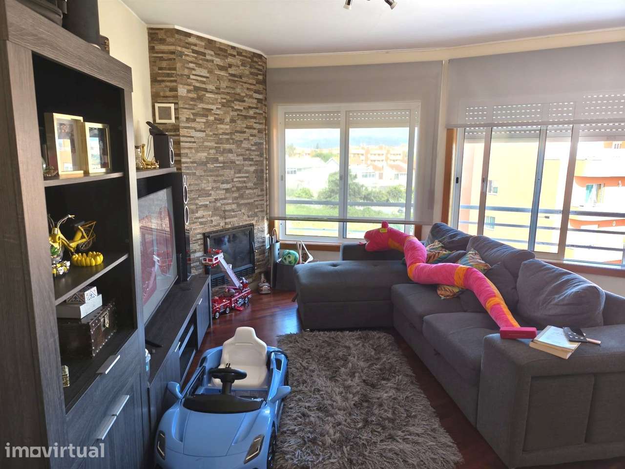 Apartamento T1 com lugar de garagem, Rio Tinto - Grande imagem: 2/14