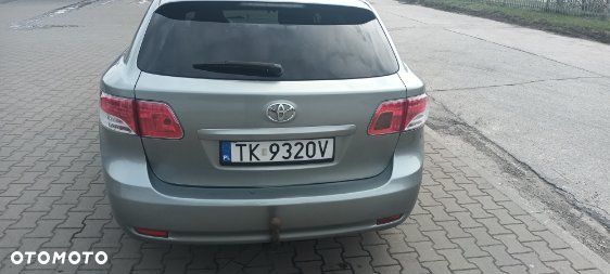 Toyota Avensis 2.0 D-4D - 2