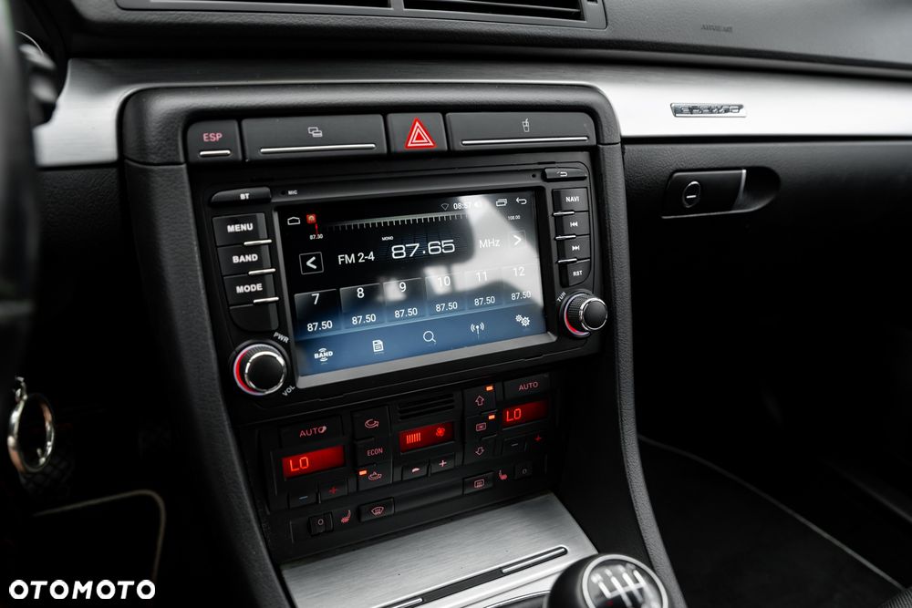 Audi A4 Avant 2.0T FSI Quattro - 33