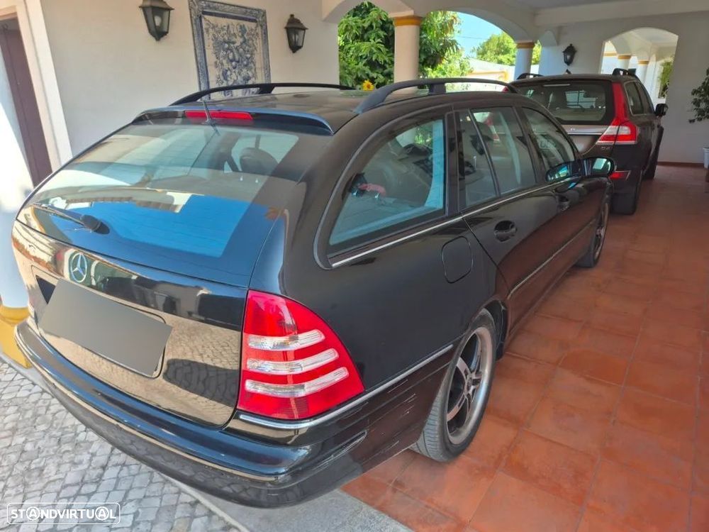 Mercedes-Benz C 220 CDI Auto Avantgarde - 24