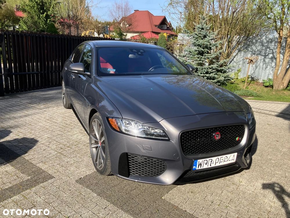 Jaguar XF ver-3-0-v6-awd-s - 2
