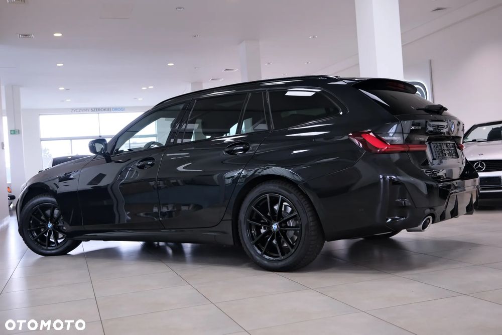 BMW Seria 3 320d xDrive M Sport - 18