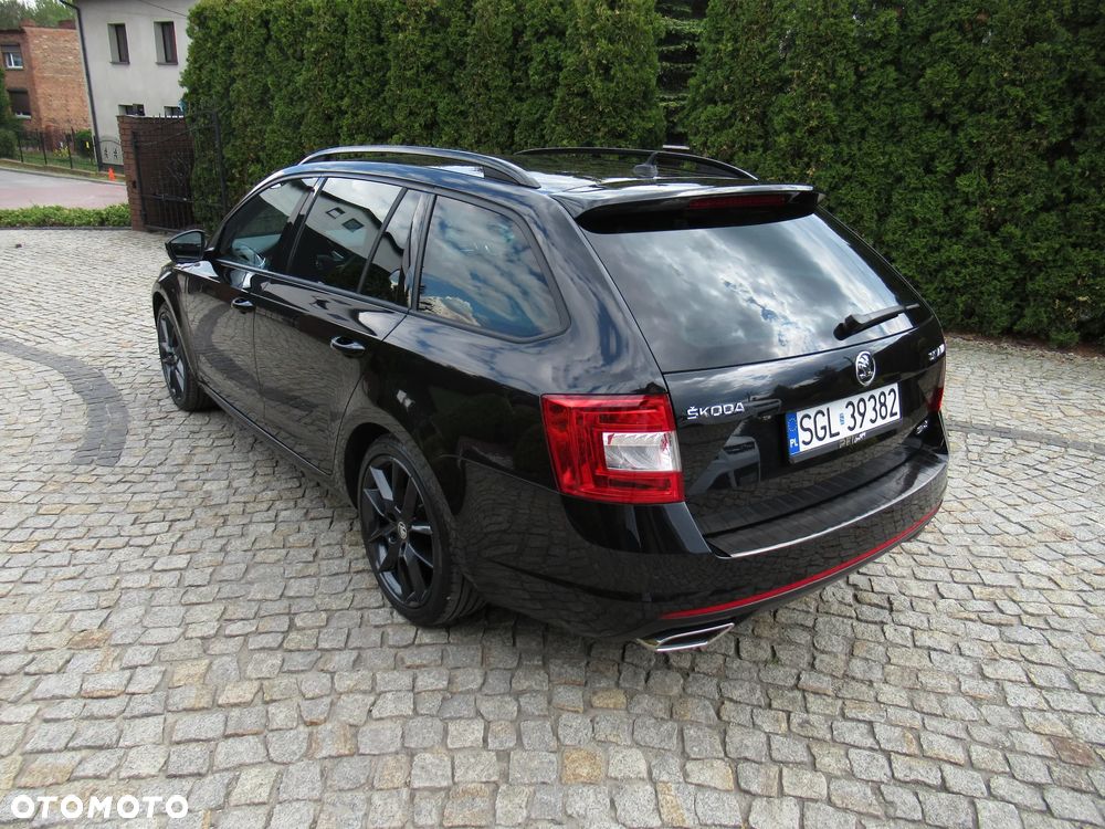 Skoda Octavia 2.0 TDI DSG RS - 4