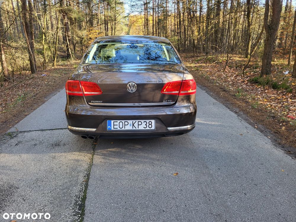 Volkswagen Passat 2.0 TDI Highline DSG - 28