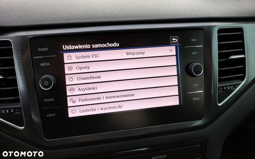 Volkswagen Golf Sportsvan - 20