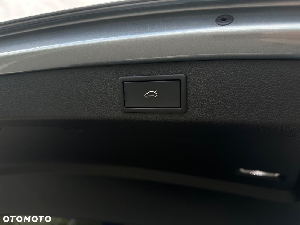 Skoda Superb 2.0 TDI Ambition - 37