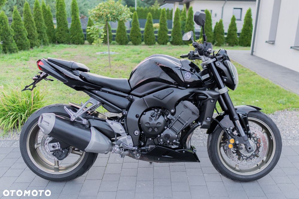 Yamaha FZ - 2