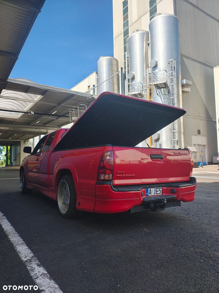 Toyota Tacoma - 6