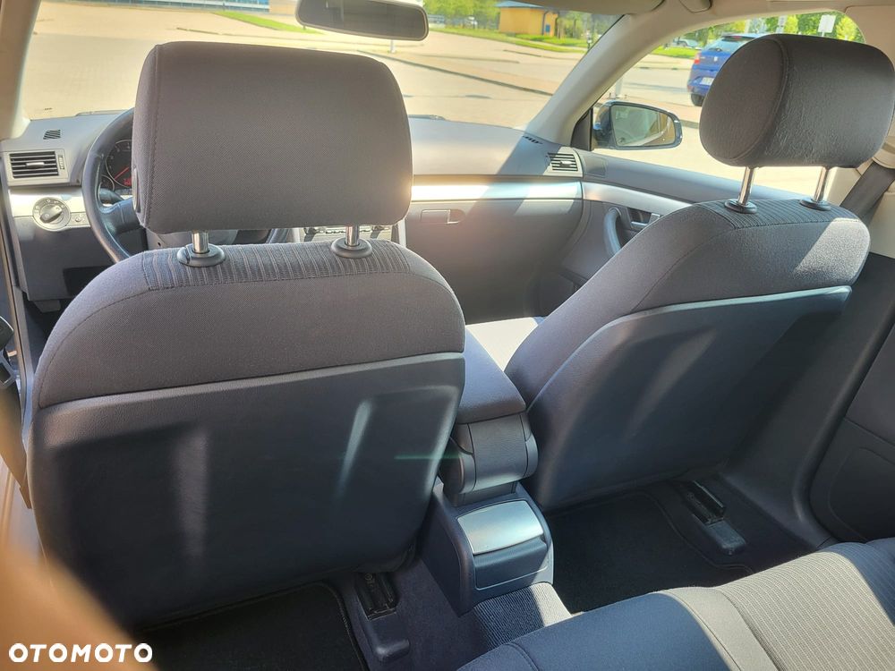 Audi A4 Limousine 2 - 14