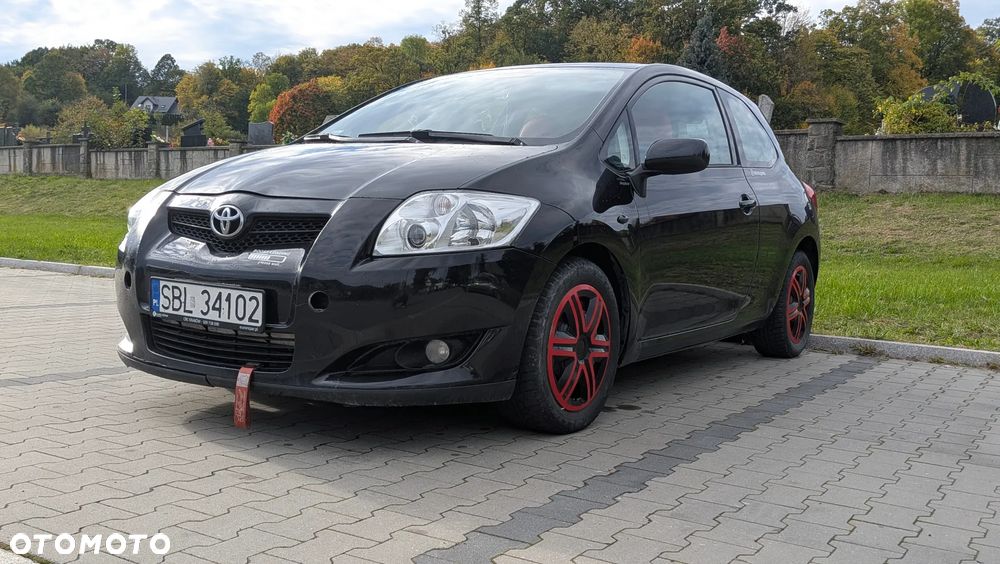 Toyota Auris 1.6 VVT-i Sol - 1