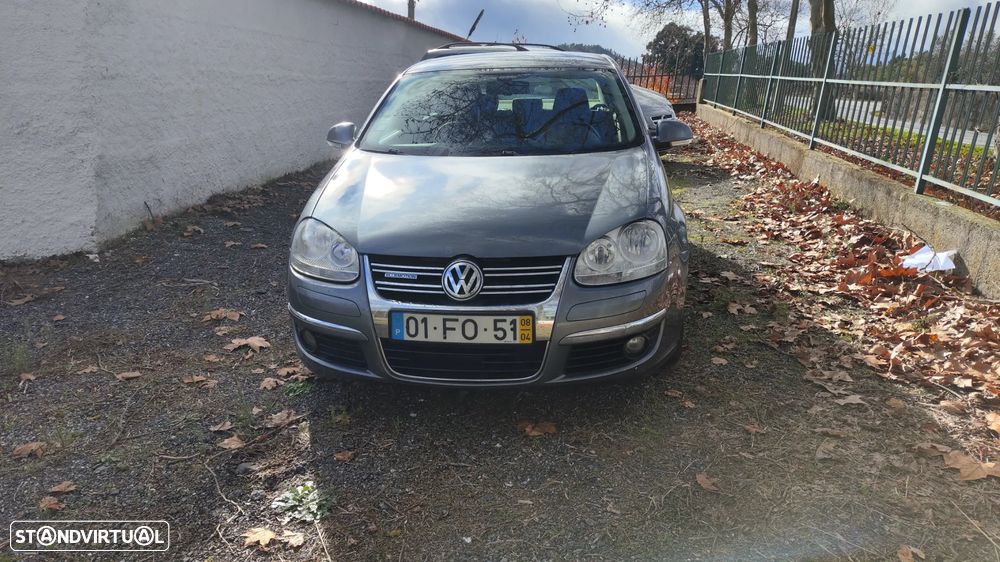 VW Jetta 1.9 TDi BlueM. Confortline - 3