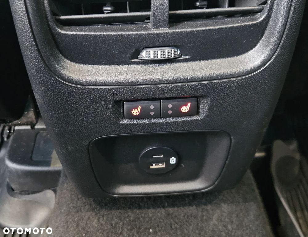Ford Kuga 2.0 EcoBlue AWD ST-Line - 8