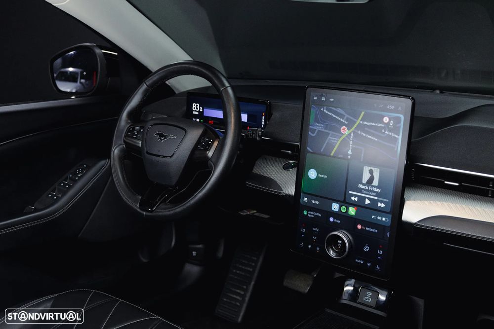 Ford Mustang Mach-E 75.7 kWh Base - 12