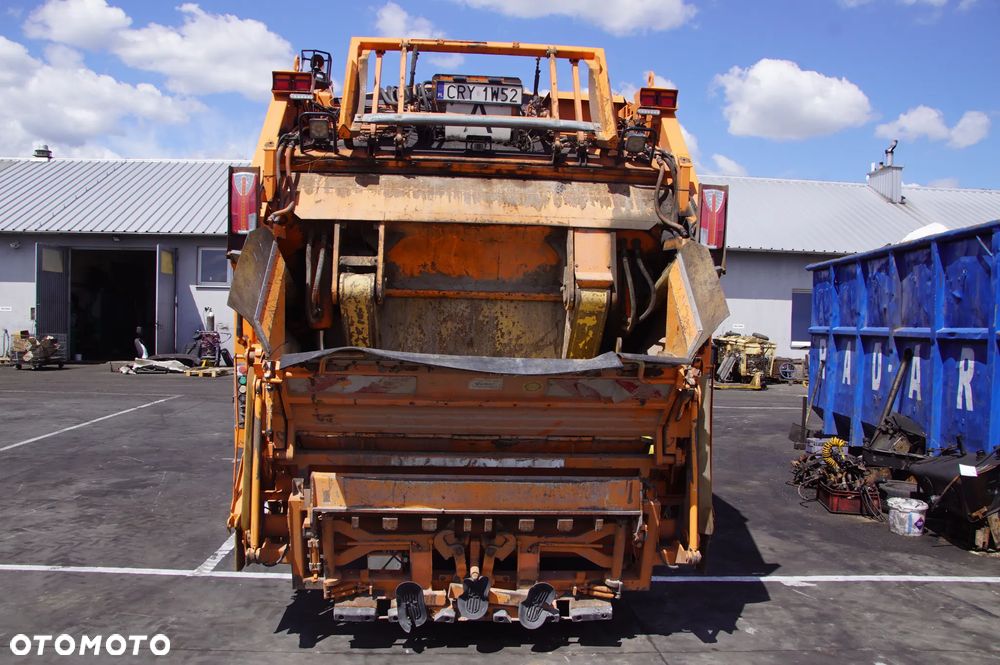 Auto na części - Mercedes Econic 225 tyś km OM926LA OM 926 LA 326 KM A9572704301 ALLISON TIDA 3200 2007R silnik skrzynia drzwi maska lampa rozrusznik most stacyjka licznik moduł sterownik komputer - 9