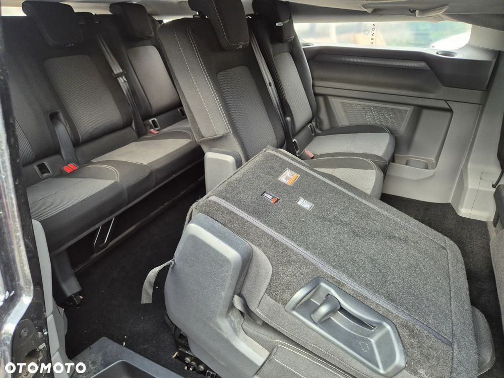 Volkswagen Caravelle - 6