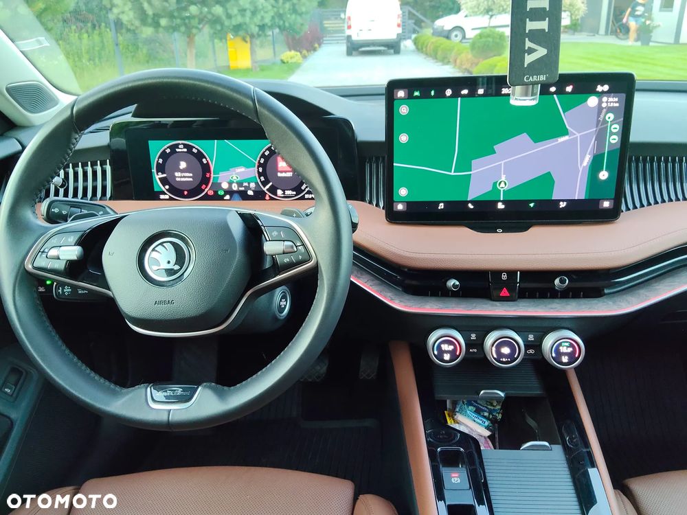 Skoda Superb 2.0 TSI 4x4 L&K DSG - 19