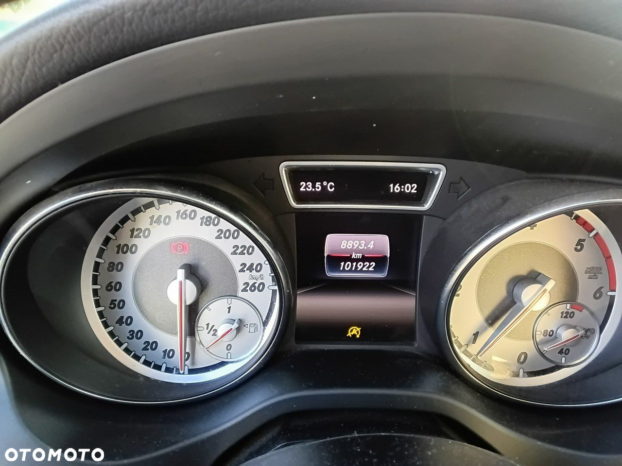 Mercedes-Benz GLA - 26