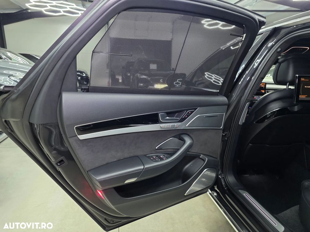 Audi A8 4.2 TDI DPF (clean diesel) quattro tiptronic Lang - 18