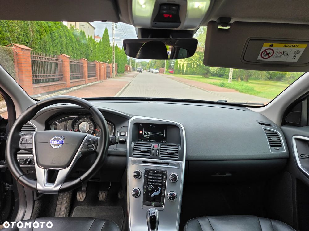 Volvo XC 60 D3 Drive-E Momentum - 23