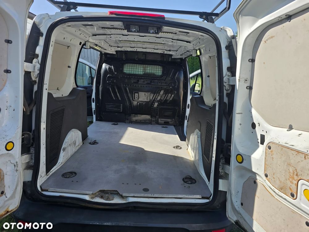 Ford Transit Connect - 27
