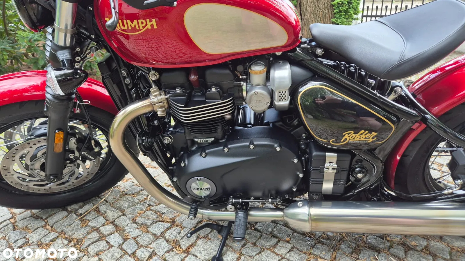 Triumph Bonneville Bobber - 13