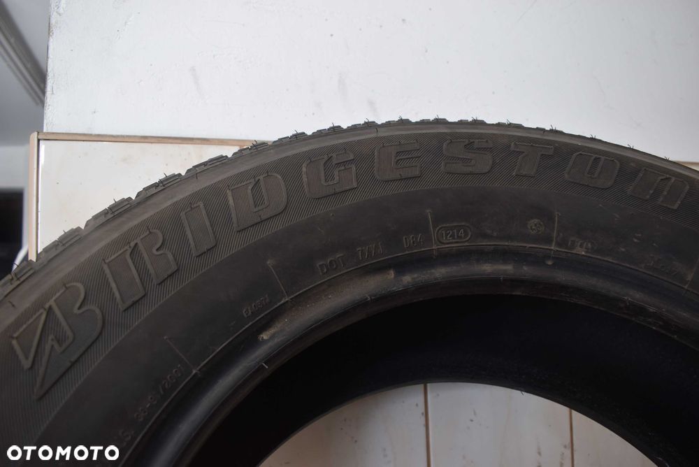 R18 255/70 Bridgestone Dueler H/T 840 - 4