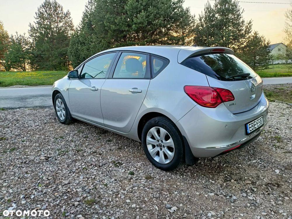 Opel Astra 1.6 Cosmo - 3