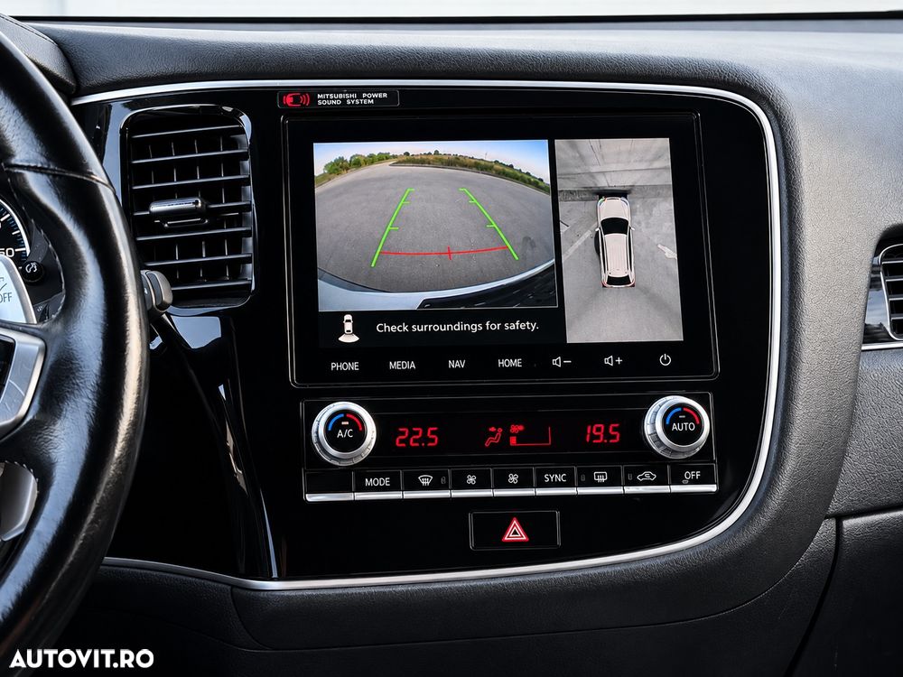 Mitsubishi Outlander - 28