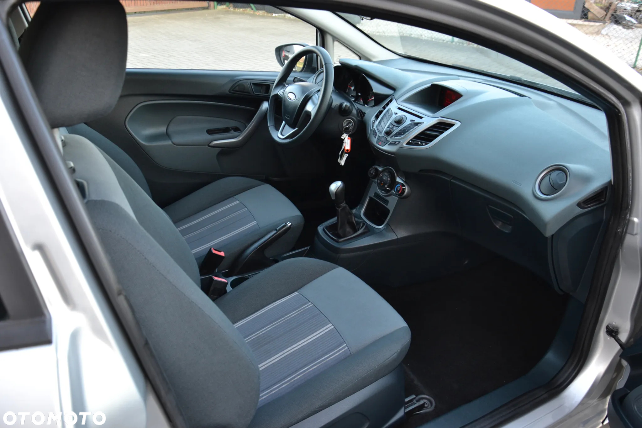 Ford Fiesta 1.6 TDCI Ambiente - 7