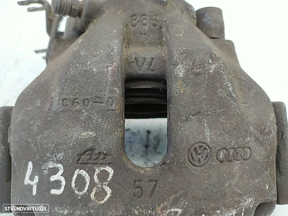 Pinça Frente Esquerda Volkswagen Passat (3B2) - 2